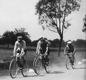 Wyścig o Mistrzostwo Królestwa Polskiego na szosie lubelskiej w 1912